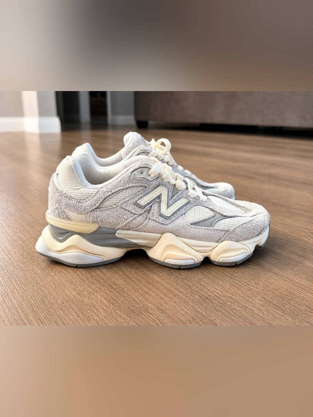 New Balance 9060 Men’s 5.5 Women’s 7 Quartz Grey